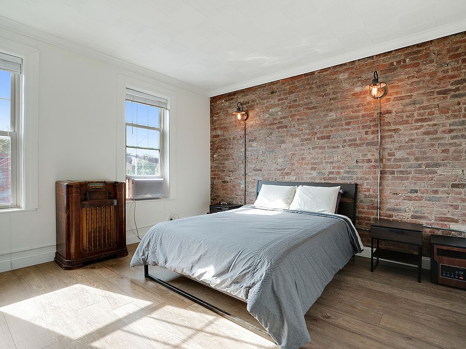 1st image of 506 Humboldt St