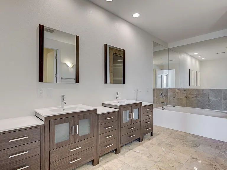 360 E Desert Inn Rd #402 — Photo 14
