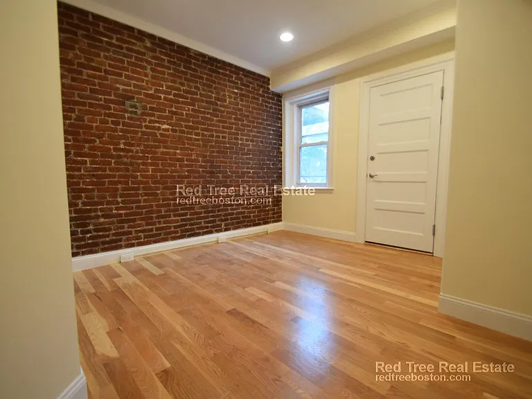 1616 Beacon St #5B — Photo 7