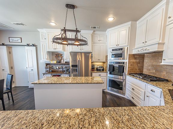 3rd image of 1 Highland Dr