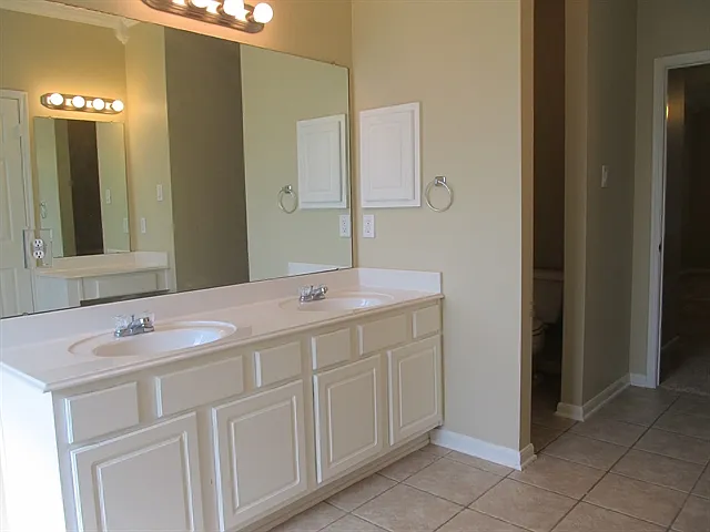 3011 Chesapeake Bend Ln — Photo 12
