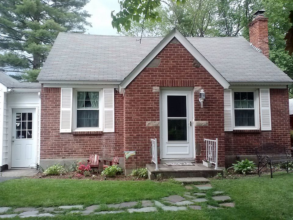 Guilderland Brick Cape Cod