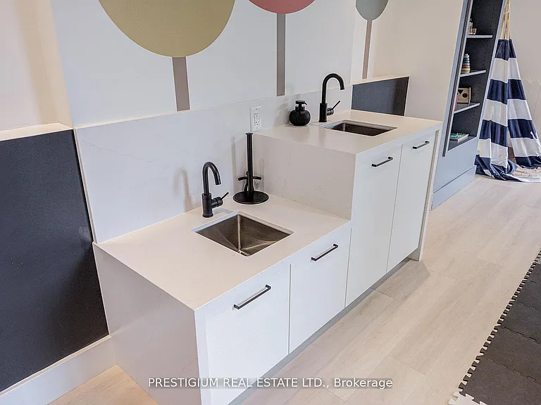 285 Dufferin St #1311 — Photo 43