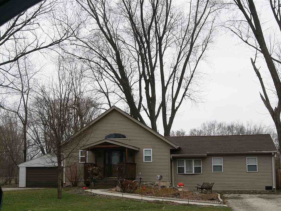 1st image of 113 E Wilson Ave