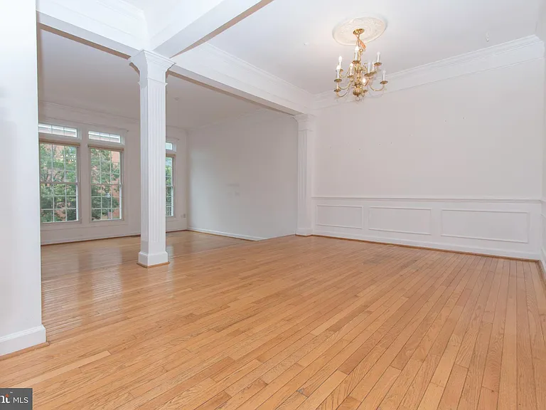 13559 Flowerfield Dr — Photo 5