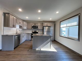 5562 Timber Trl #8, Eau Claire, WI 54701