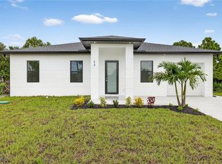 12 W 9th St, Lehigh Acres, FL 33972