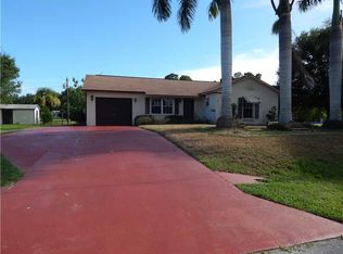525 Palm Ave, Sebastian, FL 32958