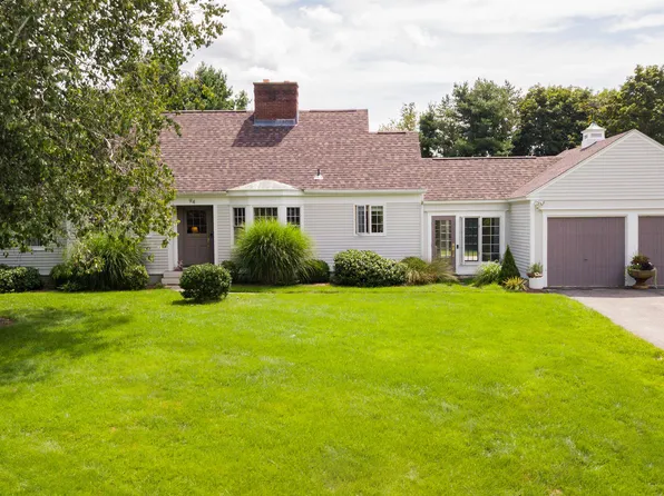 94 Tor Ct, Pittsfield, MA 01201