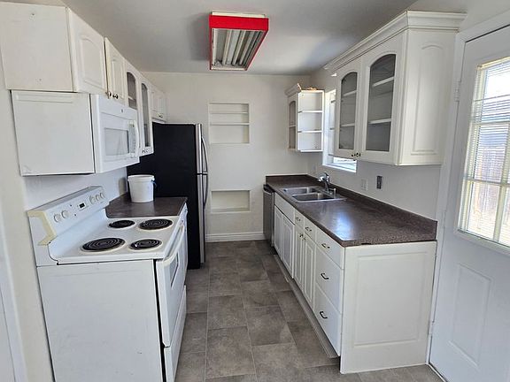2nd image of 10361 W 107th Cir