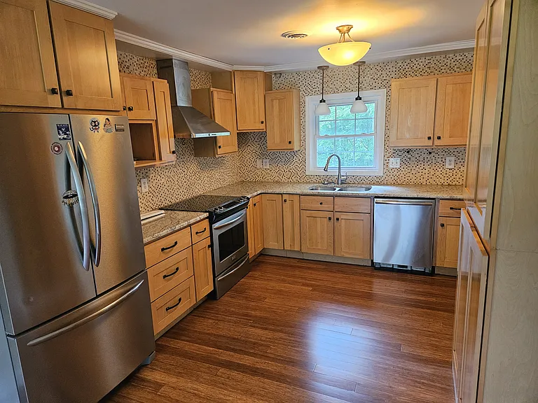 1501 Oak St — Photo 7