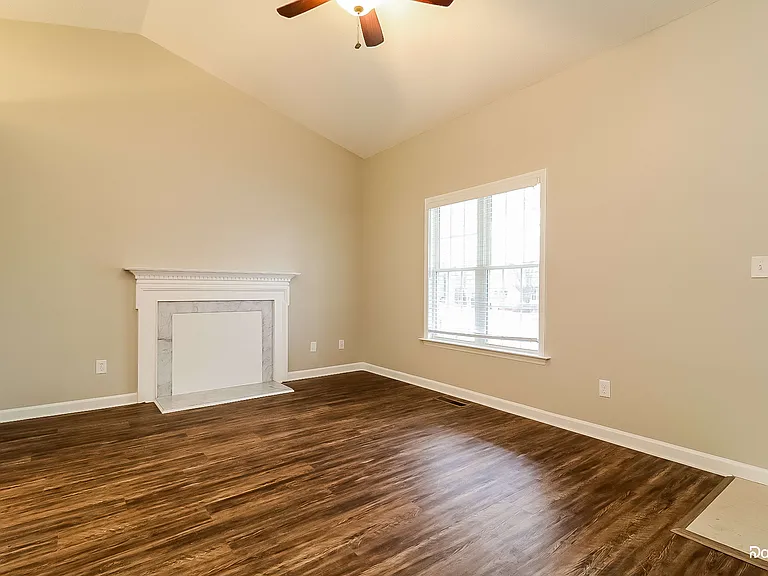 708 Stinson Ave — Photo 5
