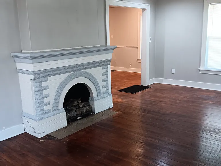 2243 E 8th St — Photo 5