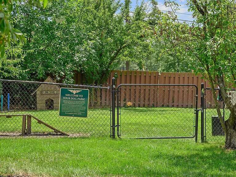 Olde Towne in Kenwood — Photo 19