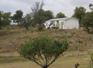 1003 Schuenemann Rd, Seguin, TX 78155