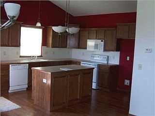 2nd image of 527 Autumn Glen Ct
