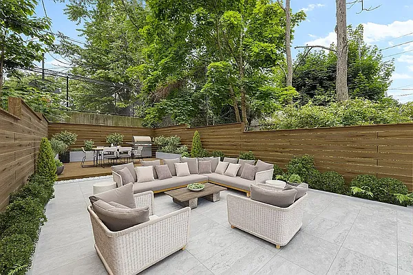 Sold by Avenues Real Estate | media 1