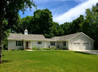 55715 Nubour Rd, Dowagiac, MI 49047