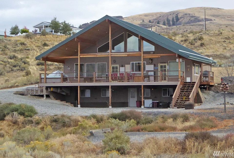 1st image of 46520 Sunny Hill Ln N
