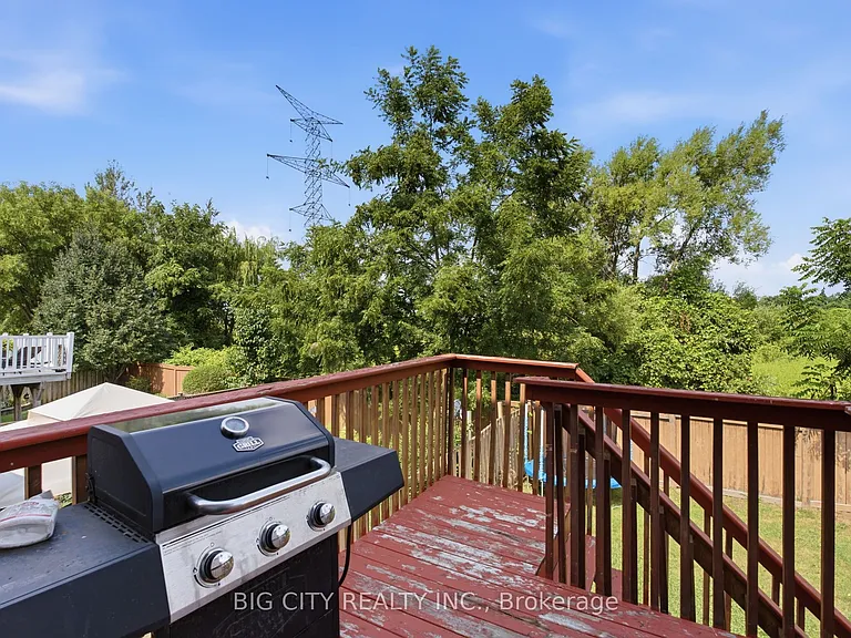 7395 Banffshire Ct #MAIN UPPER — Photo 30