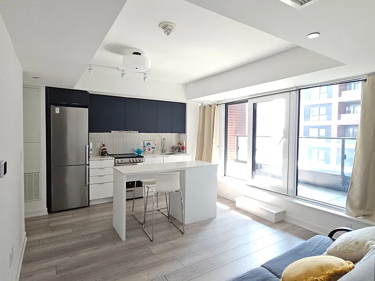 8 Tippett Rd #312 — Photo 4