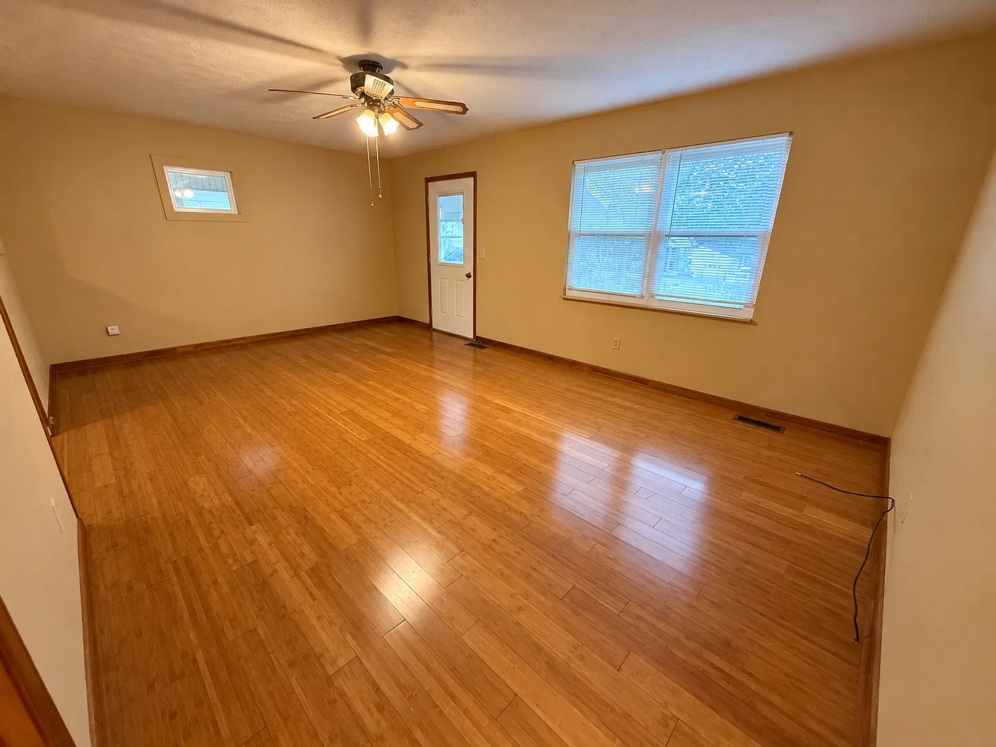 2 bed, $1,400 — Photo 2