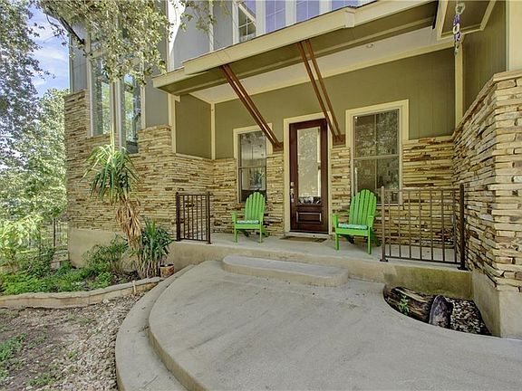 5th image of 2603 De Soto Dr