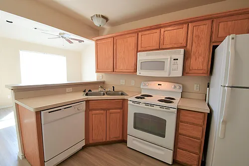 1306 Maple St Photo 1