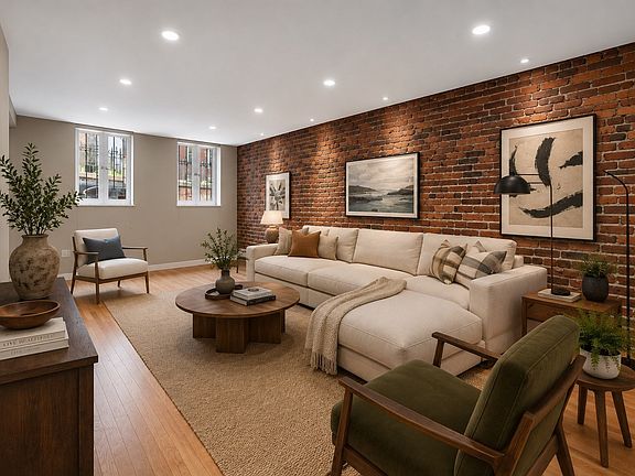 2nd image of 103 Charter St APT 1