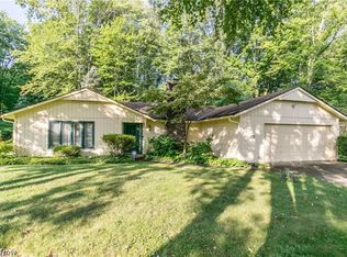 5148 N Barton Rd N, North Ridgeville, OH 44039
