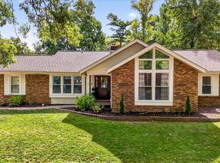 15234 Golden Rain Dr, Chesterfield, MO 63017