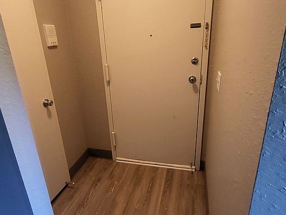 3rd image of 8500 Granville Pkwy #7-727