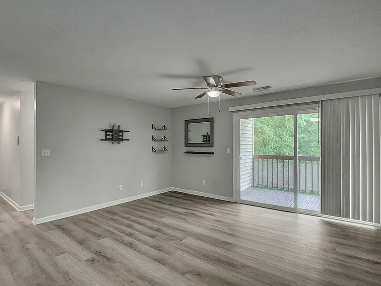 33 Rio Grande Cir #8 — Photo 4