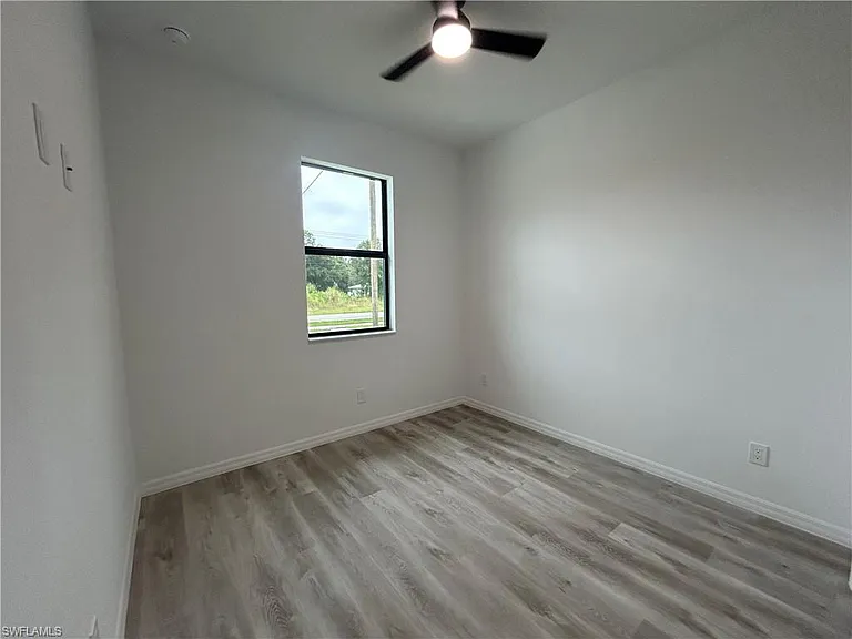 455 Bell Blvd S #1 — Photo 16