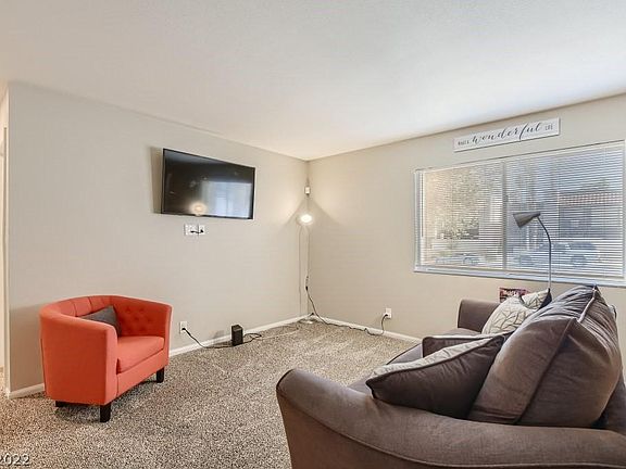 3rd image of 1420 Vegas Valley Dr APT 19