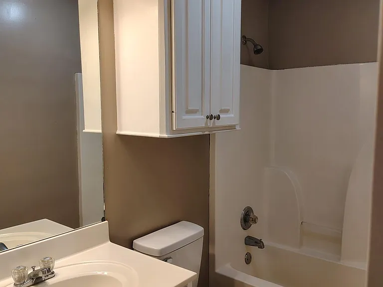 2111 Branch Creek Dr — Photo 16