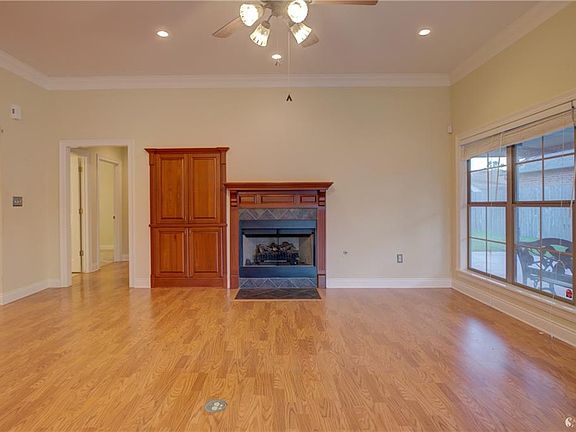 4th image of 2803 S Locke Point Dr