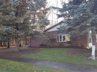 1013 Wurlitzer Dr, North Tonawanda, NY