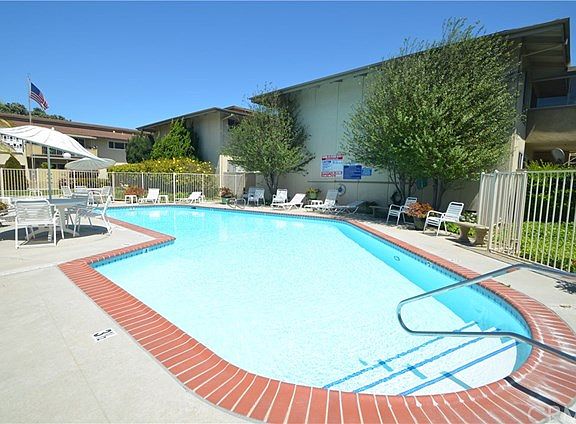 2nd image of 3210 Merrill Dr APT 1