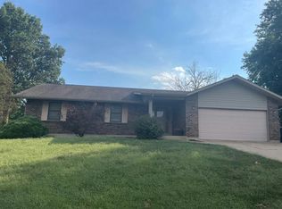 2309 Maple Tree St, Saint Peters, MO 63376
