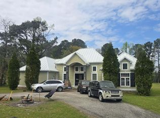 208 Ambassador Ave, Moncks Corner, SC 29461