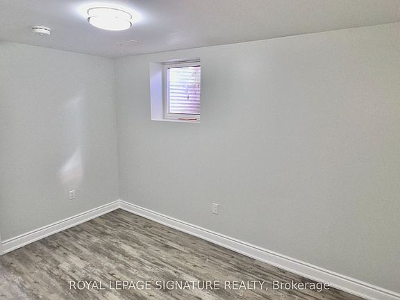 4th image of 16A Hutton Cres