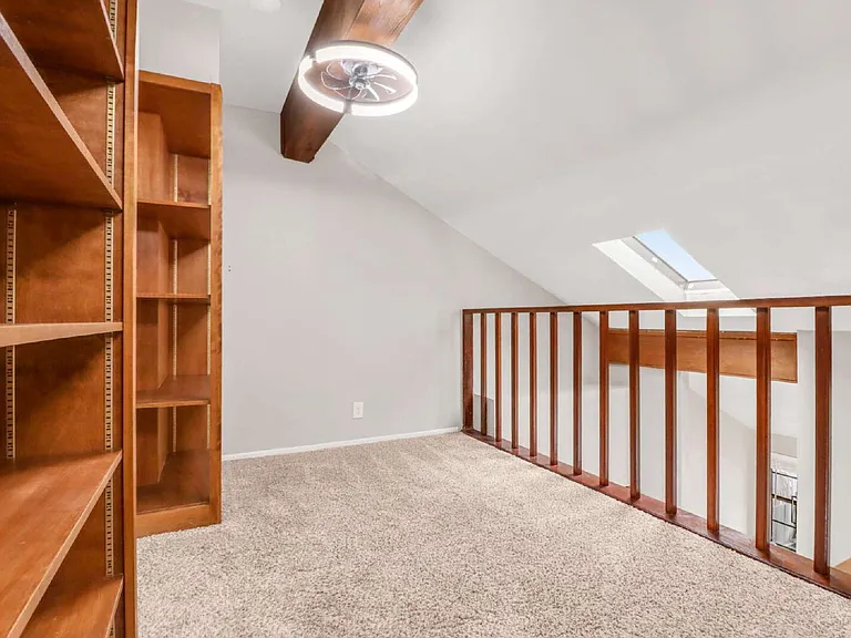 14216 Indian Woods — Photo 18
