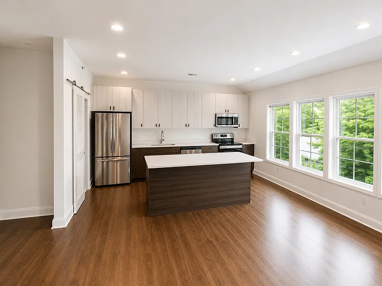 41 Cherry St #2B — Photo 7
