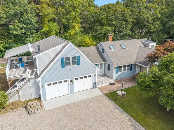 158 Lakeside Drive, Marstons Mills, MA 02648