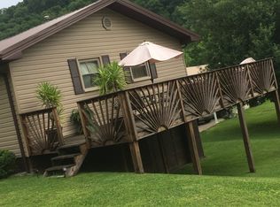 10 Clark Dr, Prestonsburg, KY 41653