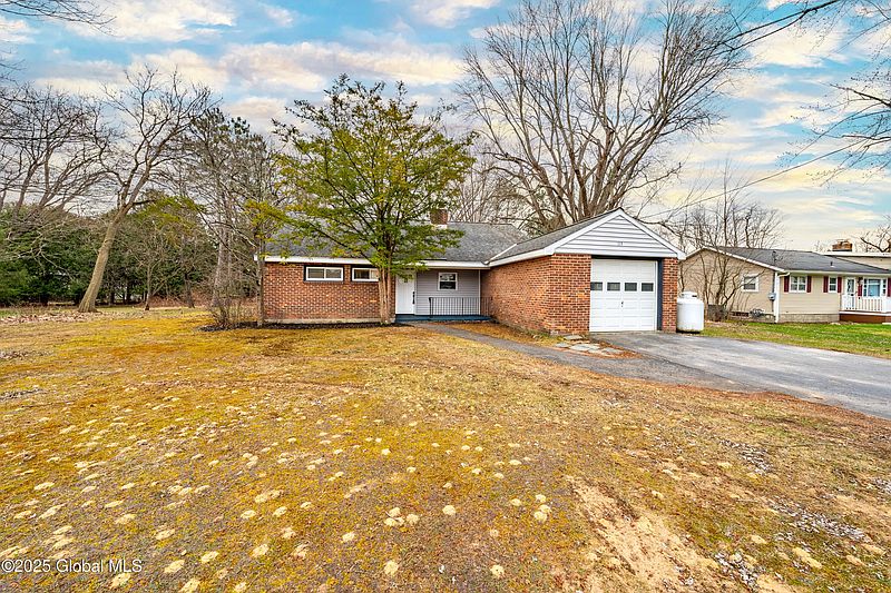 2nd image of 115 Droms Road