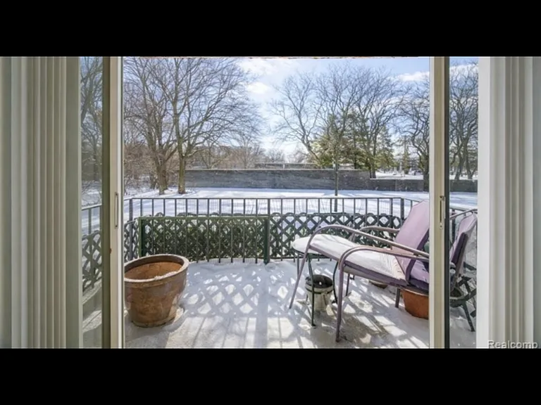 1850 Axtell St #2 — Photo 2
