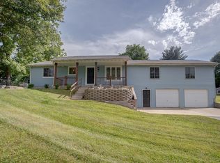 3436 Glennoak Dr, Edwardsville, IL 62025