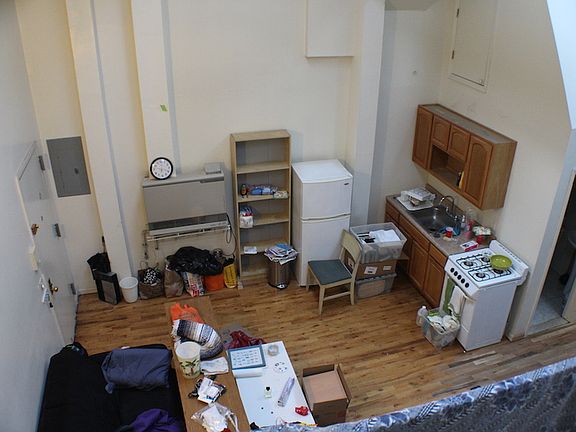 3rd image of 61 Metropolitan Ave APT 1B